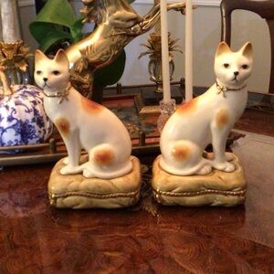 Pair of Ceramic Cats, Andrea by Sadek Cat Bookends statue